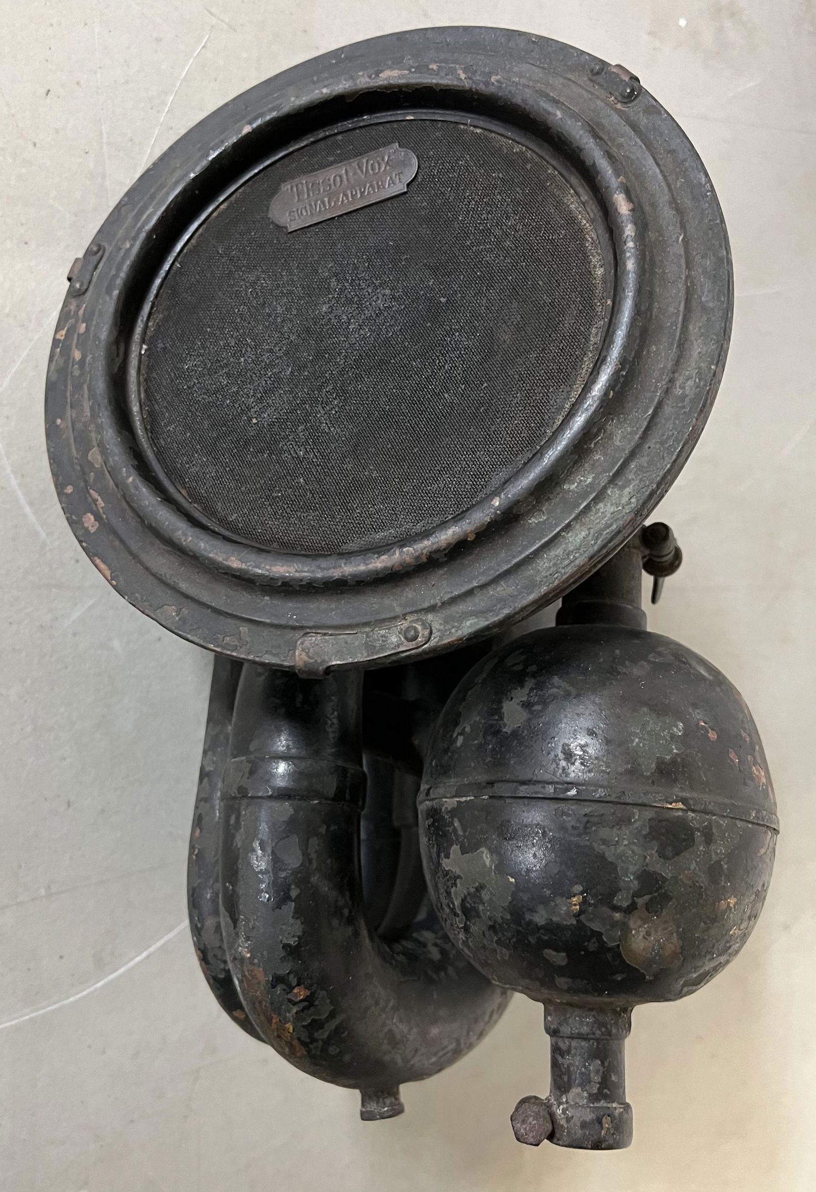 Tissot Vox brass bulb horn, seven inch dia horn with screen in opening, multiple wind with sphere (1 of 4)