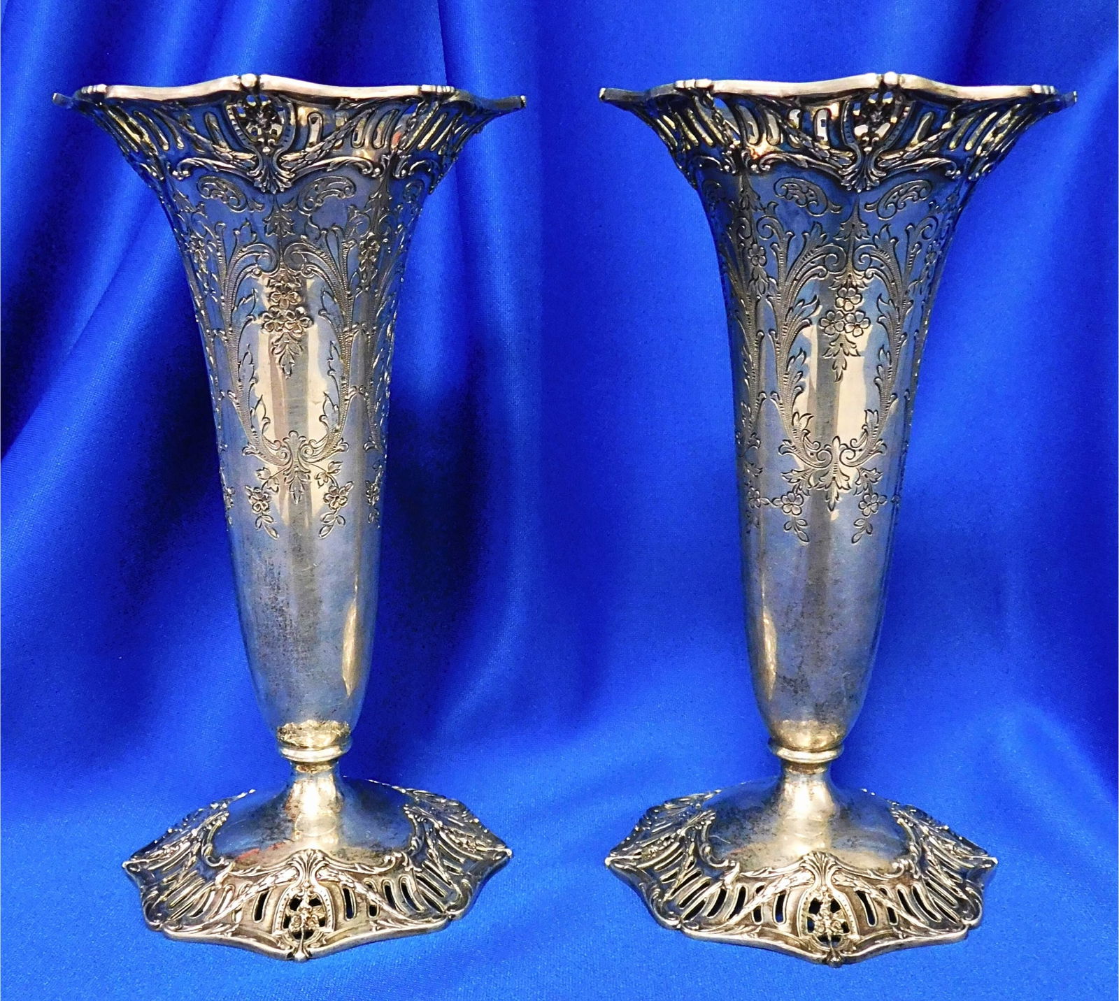 STERLING: Pair of sterling silver vases by Graff Washbourne & Dunn, New York, N.Y., (1899-1961, (1 of 6)
