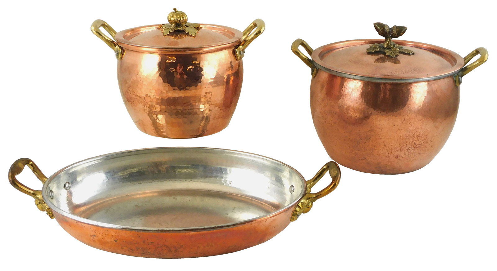 Three pieces of Ruffoni Historia copper cookware, Italian 20th C., two covered pots with acorn and (1 of 4)