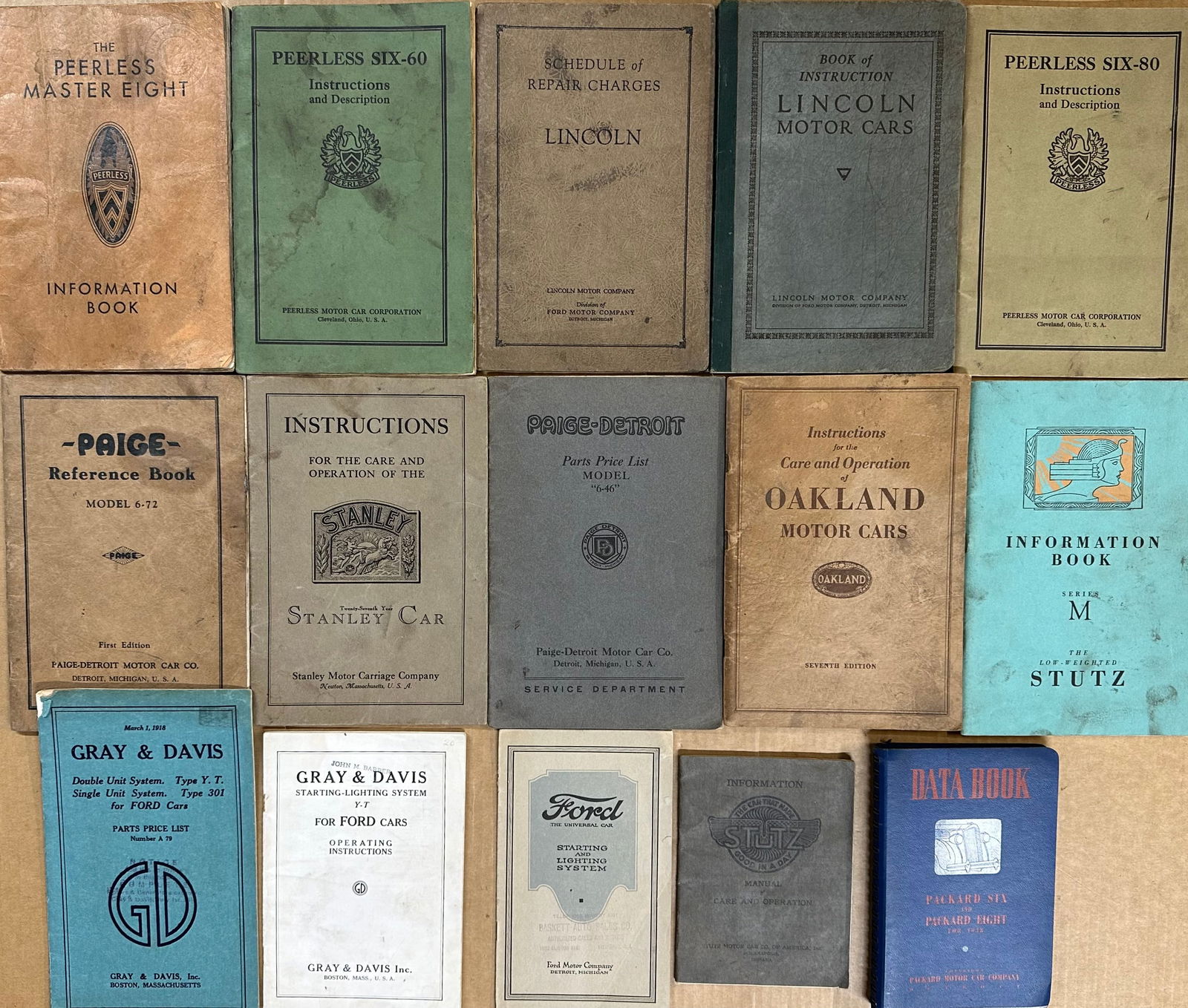Twenty-five teens to 1930’s manuals - Stutz, Stanley, Lincoln, Peerless, Packard, Nash, etc, (1 of 4)
