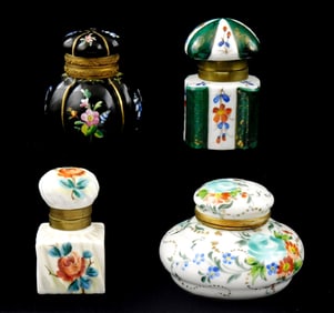 Continental inkwells with hand-painted floral decoration, 19th/ early 20th C., four pieces, all with
