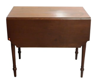 Pembroke table, New England, early 19th C., Sheraton, cherry, shaped corner drop leaves, single
