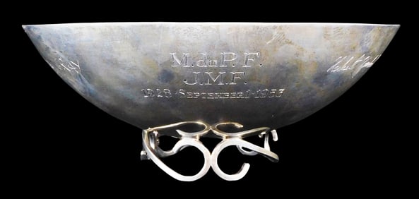 STERLING: Sciarrotta Shreve Crump & Low Co. sterling silver footed bowl, etched outer rim with
