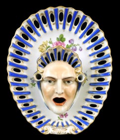 Dresden figural inkwell and undertray, 19th C., German, face form inkwell with reticulated bonnet,