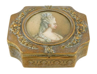 Continental box with hand painted miniature, early 20th C., miniature featuring woman in profile