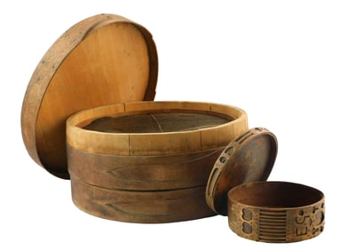 Two bentwood pantry boxes, American, 19th C./ early 20th C., details include: smaller with