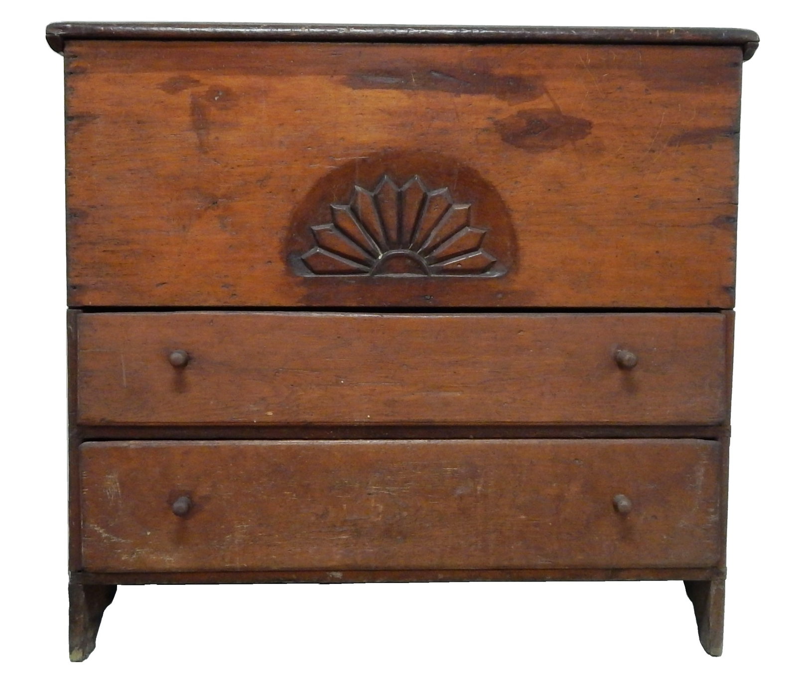 Two drawer blanket chest, American, late 18th C., pine, nailed construction original snipe hinges,: Two drawer blanket chest, American, late 18th C., pine, nailed construction original snipe hinges, single board top with thumbnail edge, no till, lipped dovetailed drawers with wooden knobs and double