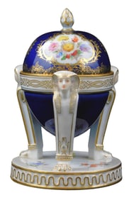 Meissen egg-form inkwell, German, late 19th C., porcelain with cobalt glaze and gilded trim,