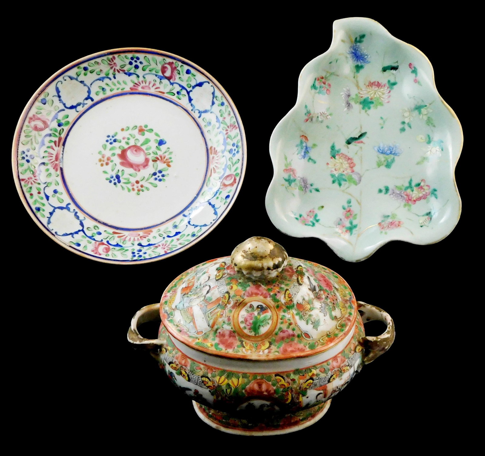 ASIAN: Chinese Export porcelain, 19th C., details include: a famille rose dish with floral: ASIAN: Chinese Export porcelain, 19th C., details include: a famille rose dish with floral decoration, 9 1/2" diam.; a Rose Mandarin sauce tureen, oval with strap handles and high domed lid, some wear