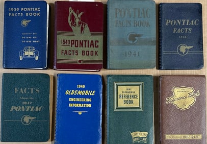 Data books - Pontiac 1939 208 pgs, 1940 224 pgs, 1941 224 pgs, 1946 102 pgs, 1947 144 pgs,