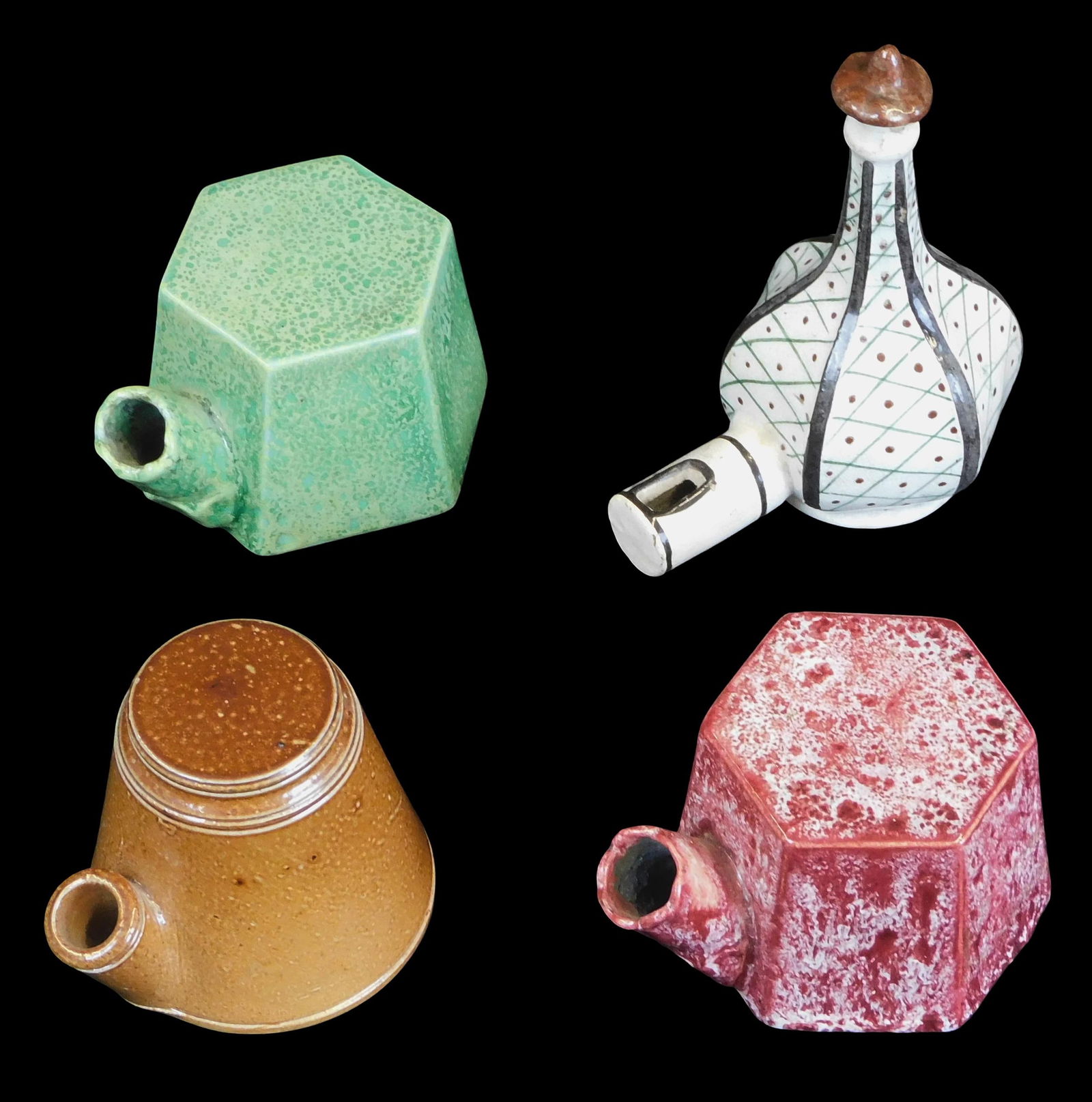 Four porcelain tea kettle inkwells, details include: pair of red and green hexagonal inkwells with (1 of 2)