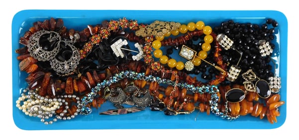 JEWELRY: Costume jewelry, eighteen pieces, details include: double strand Majorcan pearl necklace