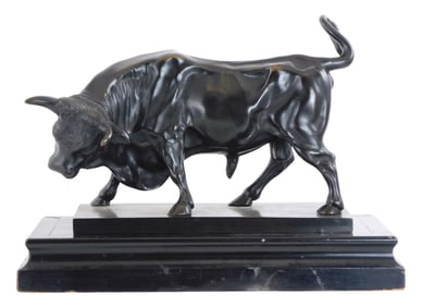 SCULPTURE: After Bonheur bronze bull with lowered head, 20th C., bronze with blackened patina, no si