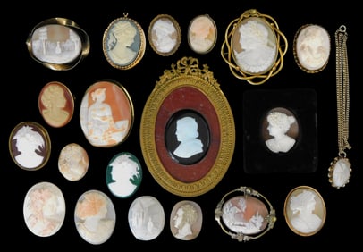 CAMEOS: Twenty pieces in gold tone, or unmounted; including traditional portraits as well as landsca