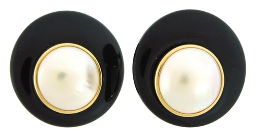 JEWELRY: 14K Mabe’ pearl and onyx earrings, oval, non-pierced, stamped and tested “14K?? yellow