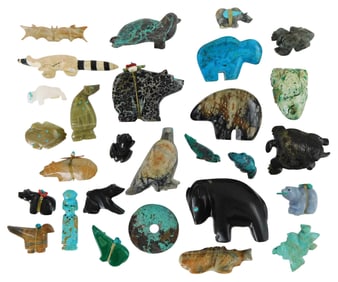 Native American: Zuni and Navajo carved stone fetishes, 25+ including ten Bears, three frogs, a