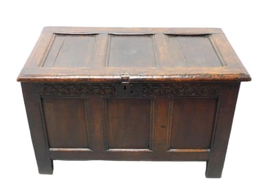Coffer/ blanket chest, English, late 17th C., oak, three paneled top and front, original butterfly