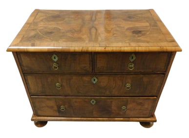 Chest of drawers, English or Continental, early 18th C., two short over two long drawers, top, sides