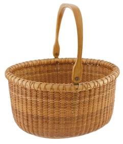 Jeanne Reis Nantucket basket, 1981, oval base, swing handle, signed and dated on bottom, wear