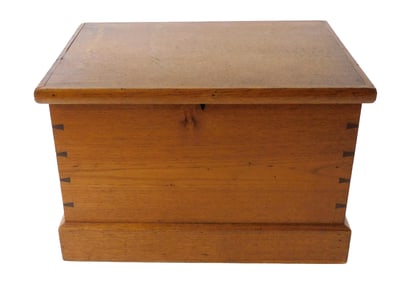 Storage box, American, 20th C., bench made, appears Butternut, dovetailed construction, brass