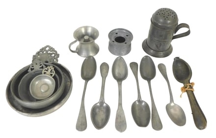 Thirteen pieces of pewter, 18th/19th C., details include: four porringers, one castor, two ink
