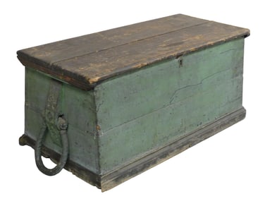 Sea chest, American or European, 18th C., dovetailed construction, pine in old green paint, rope