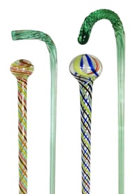 ART GLASS/ WHIMSEYS: Four free-blown glass canes/parade staffs, including: parade staff with yellow,