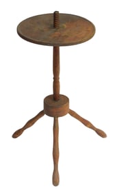 Windsor form candlestand, American, maple, 18th/19th C., dished round adjustable top with decorative