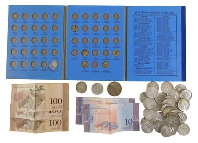 COINS: Includes twenty 40% silver 50c; two 1964 50c; one 1924-D peace dollar in Extremely Fine-40;