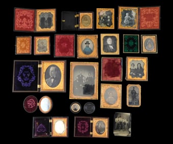 EARLY PHOTOGRAPHY: Lot of 15+ dauguerrotypes, most of them cased, depicting Civil War soldiers, men,