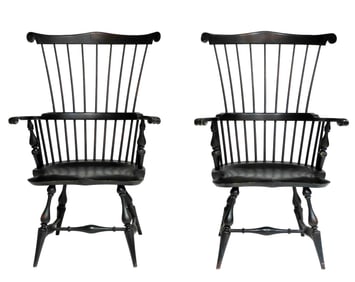Pair of fan back Sturbridge Yankee Workshop Windsor armchairs, 20th C., painted black finish, shaped