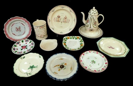 Early soft paste and creamware pieces, sixteen pieces total, including: creamware teapot with