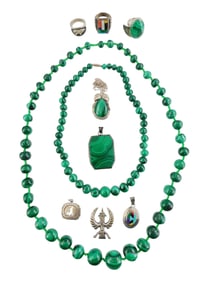 JEWELRY: Ten pieces of southwest jewelry in silver and malachite, including five pendants, three