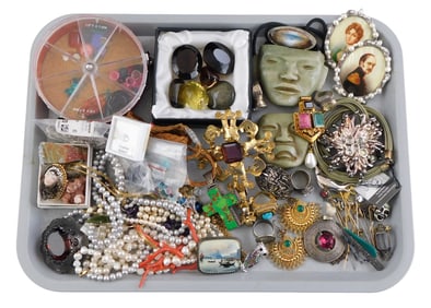 COSTUME JEWELRY: Twenty plus pieces, including thirteen pieces in stamped or tested silver; various