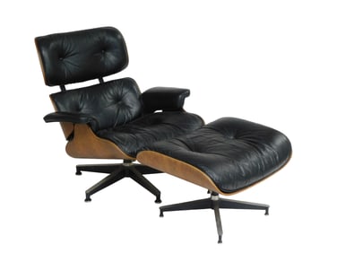 Herman Miller Eames Lounge Chair and Ottoman, Mid-Century Modern, designed in 1956 by Ray and