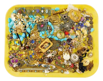 COSTUME JEWELRY: Coro, Trifari, Sandor, Kramer, etc., 50+ pieces, items of interest include: Coro