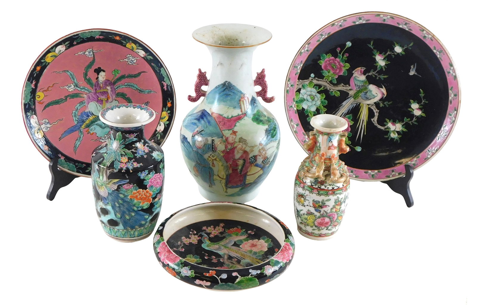 ASIAN: Six pieces of Asian porcelain, late 19th C.- early 20th C., including: A Japanese Yamatoku ch: ASIAN: Six pieces of Asian porcelain, late 19th C.- early 20th C., including: A Japanese Yamatoku charger, porcelain, displays goddess on flying phoenix, rose backing, Meiji period, 10 7/8” diam