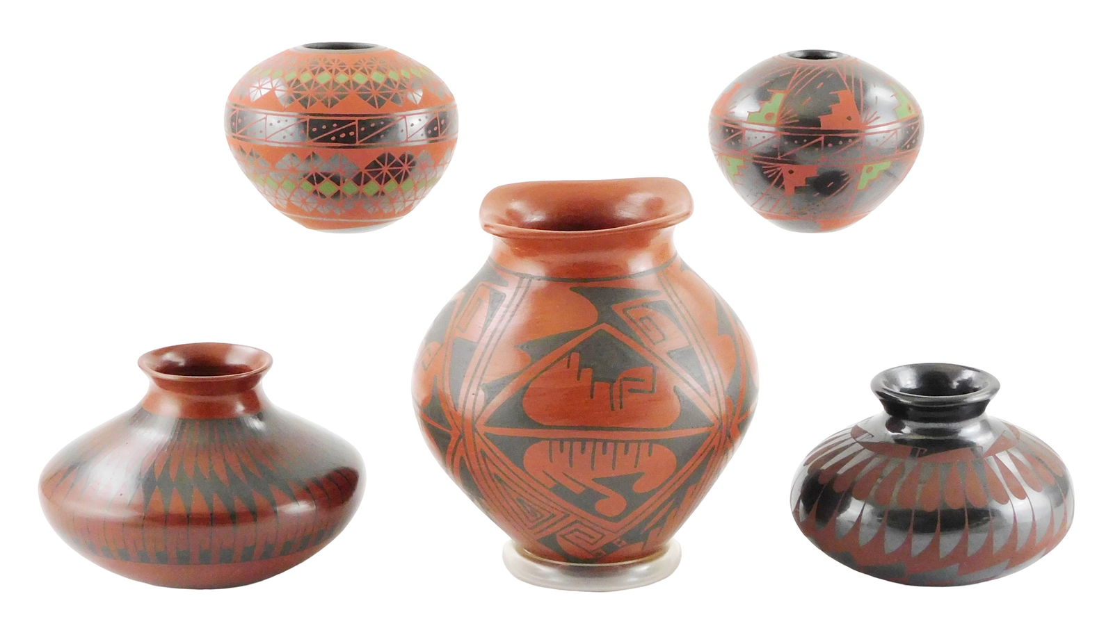 Five Mata Ortiz southwestern ceramic vases and vessels, 20th C., all with marked bases, including: (1 of 8)