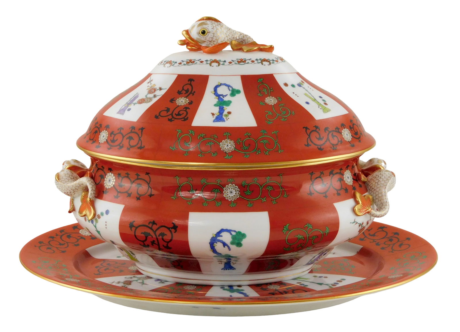 Herend: Covered tureen in "Godollo (Siang Rouge)" Red Dynasty pattern, with oval underplate, (1 of 8)