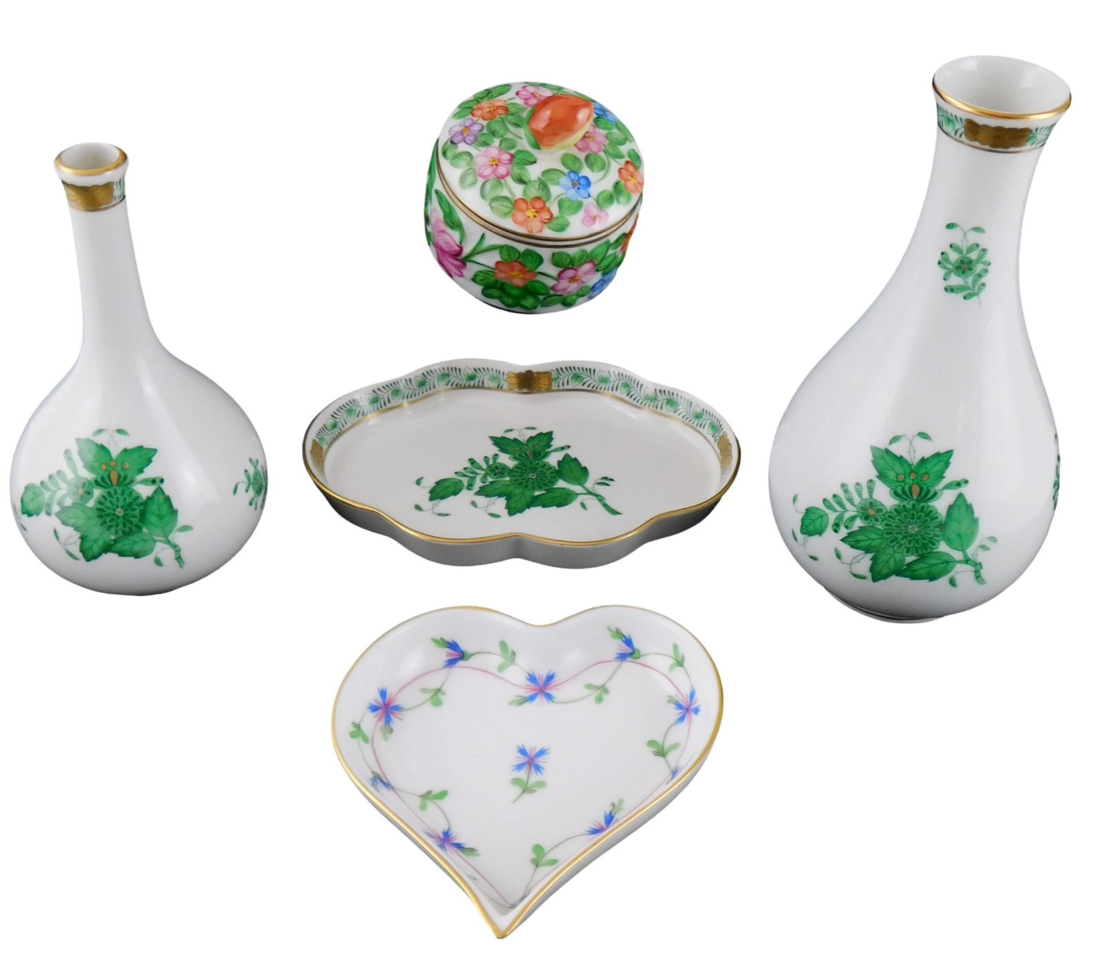 Herend ceramics, five pieces, including: two bud vases and a trinket dish in "Chinese Bouquet Green" (1 of 5)