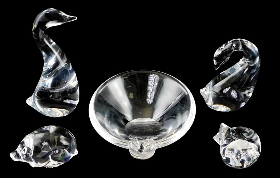 ART GLASS: Five pieces of signed Steuben, including two swan/geese, largest 6" h.; a sleeping cat, a (1 of 5)