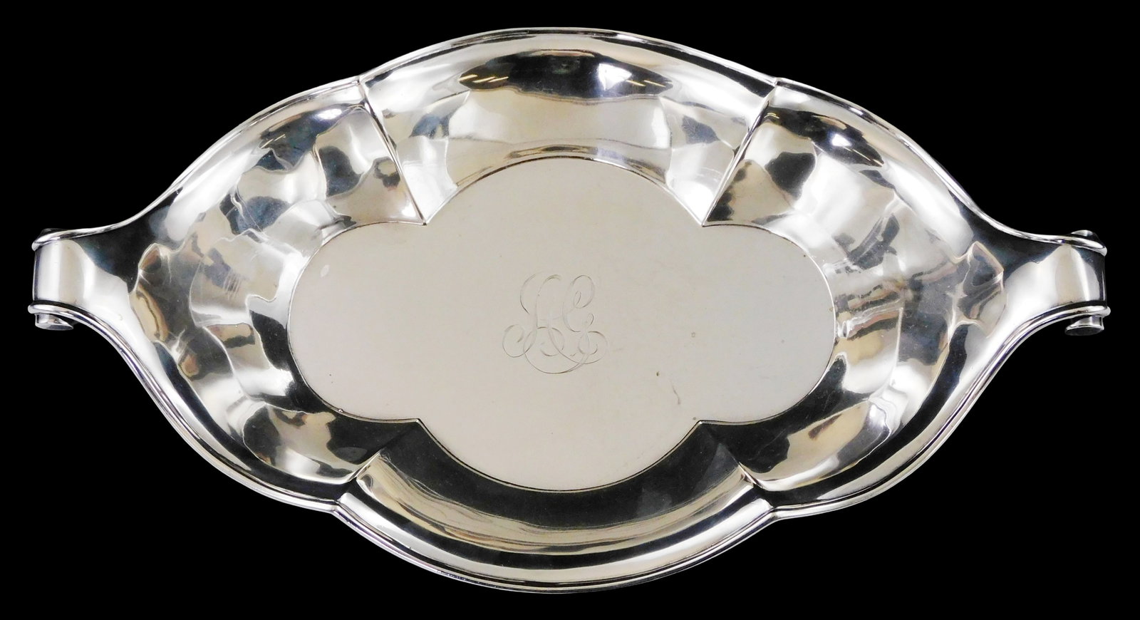 STERLING: Oval serving dish by Wm. B. Durgin Co., Concord, NH & Providence, RI (active c. 1880 - (1 of 4)