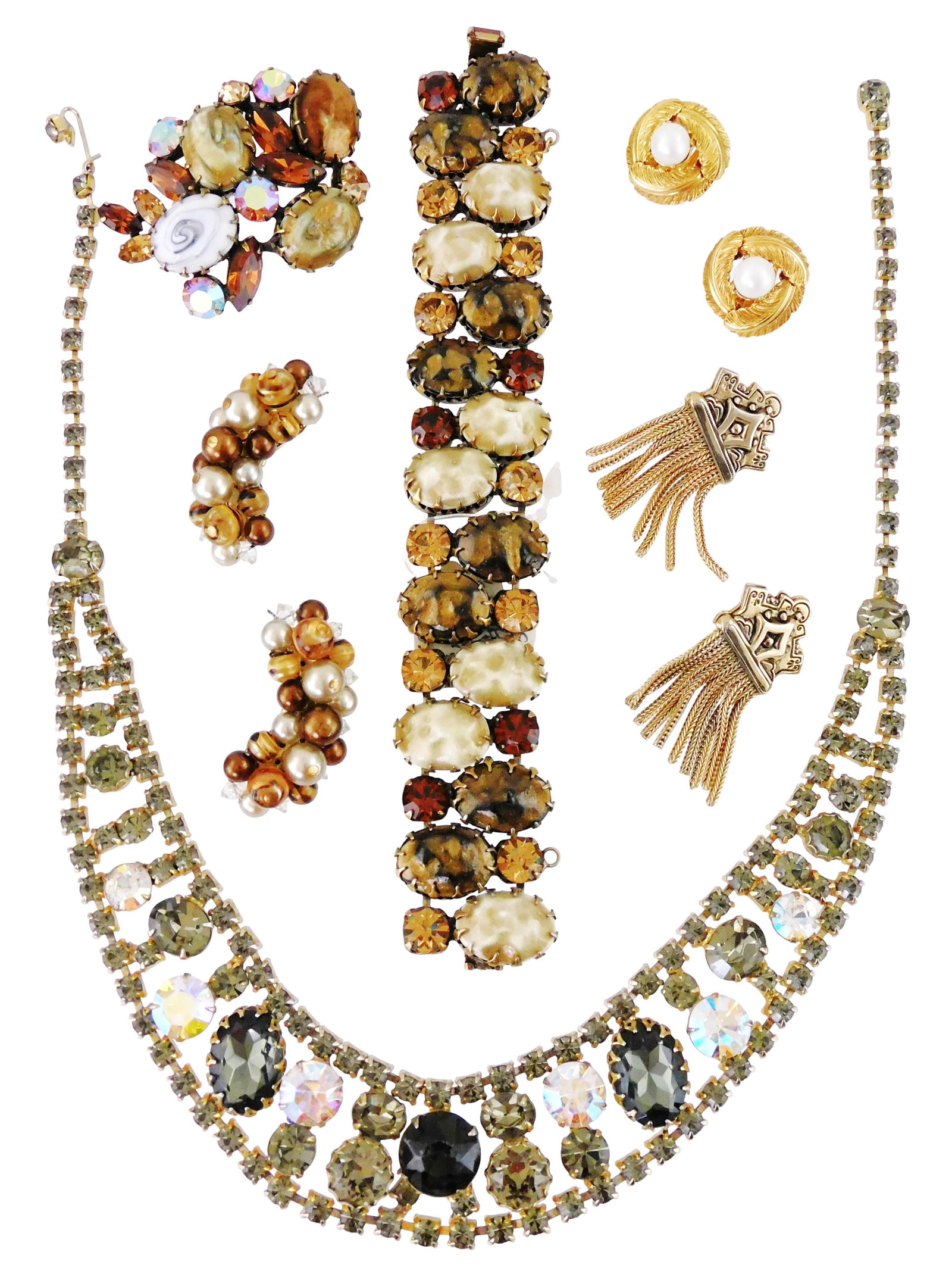 COSTUME JEWELRY: Christian Dior, Regency, etc., nine pieces, including: pair of Christian Dior clip (1 of 3)
