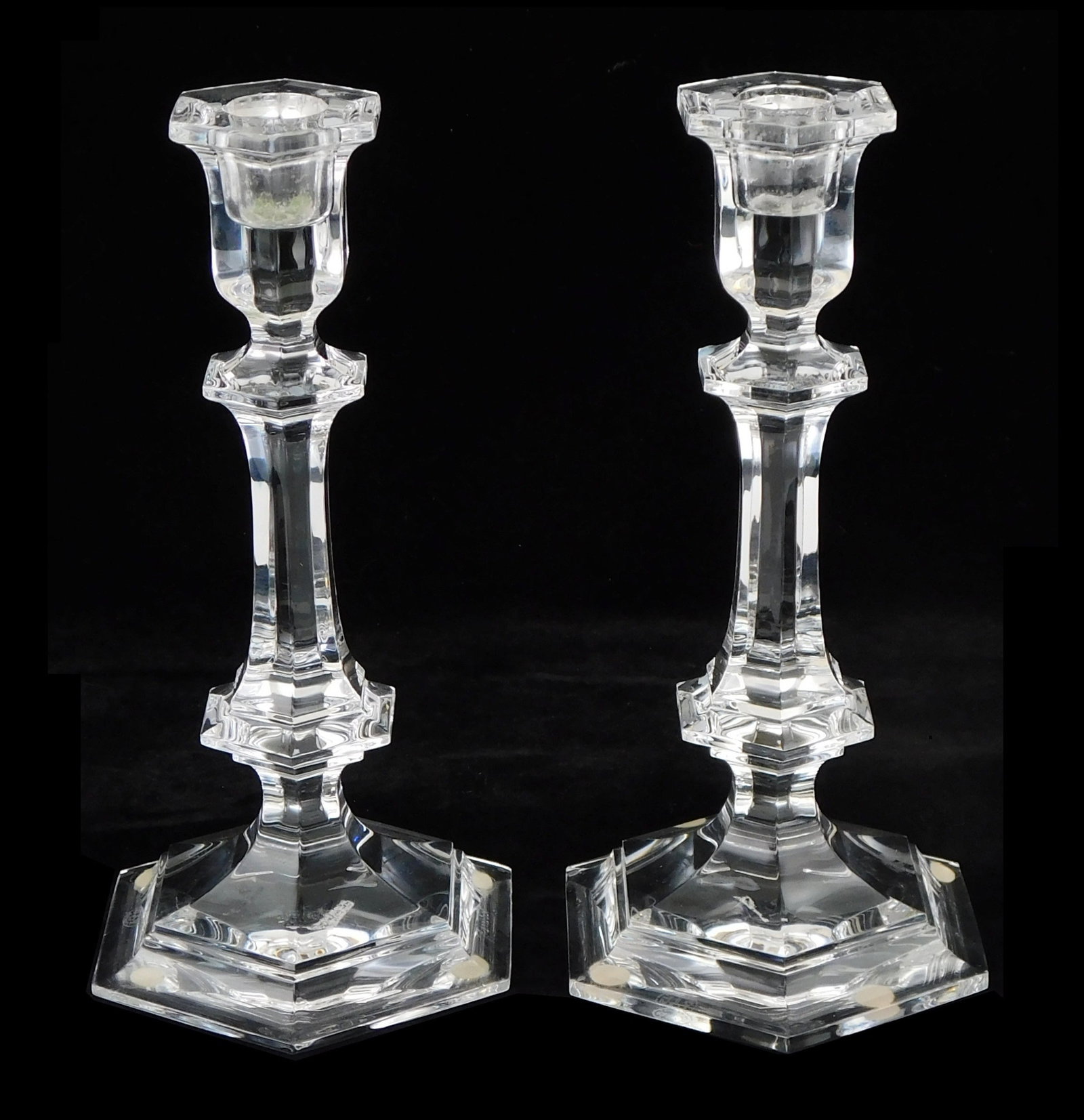 Pair of Baccarat "Harcourt" crystal candlesticks, 20th C., France, flat cut bowl, hexagonal base, (1 of 2)