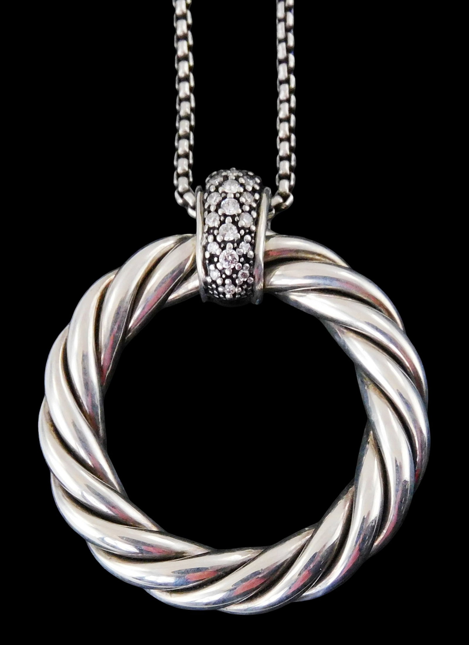 JEWELRY: David Yurman diamond and sterling cable pendant necklace, sterling silver circle pendant (1 of 3)