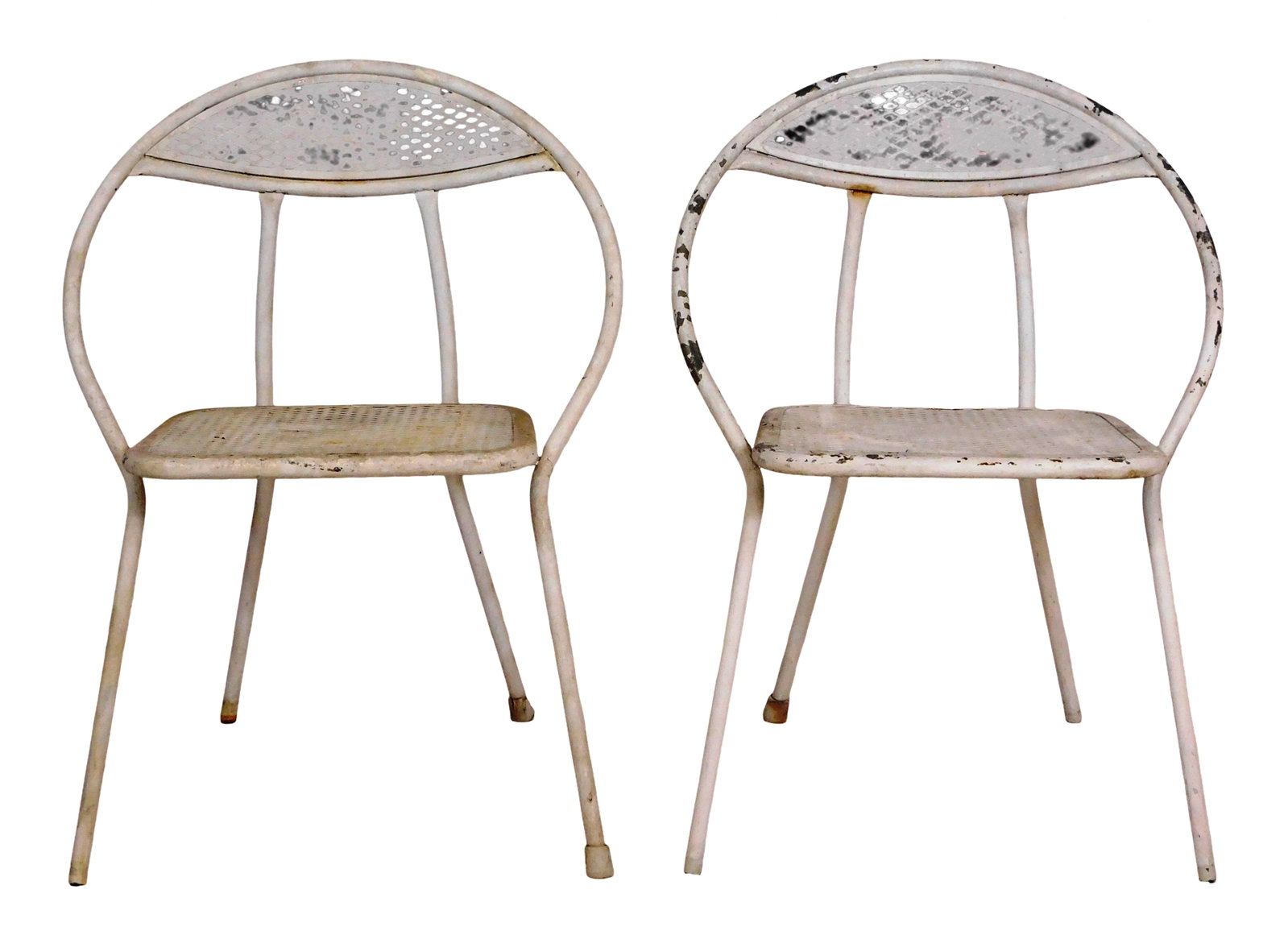 GARDEN: Pair of Salterini for Rid-Jid folding patio chairs, c. 1960s, painted white finish, backrest: GARDEN: Pair of Salterini for Rid-Jid folding patio chairs, c. 1960s, painted white finish, backrest in circular form with metal mesh seat and backrest, wear on both consistent with age and use, paint