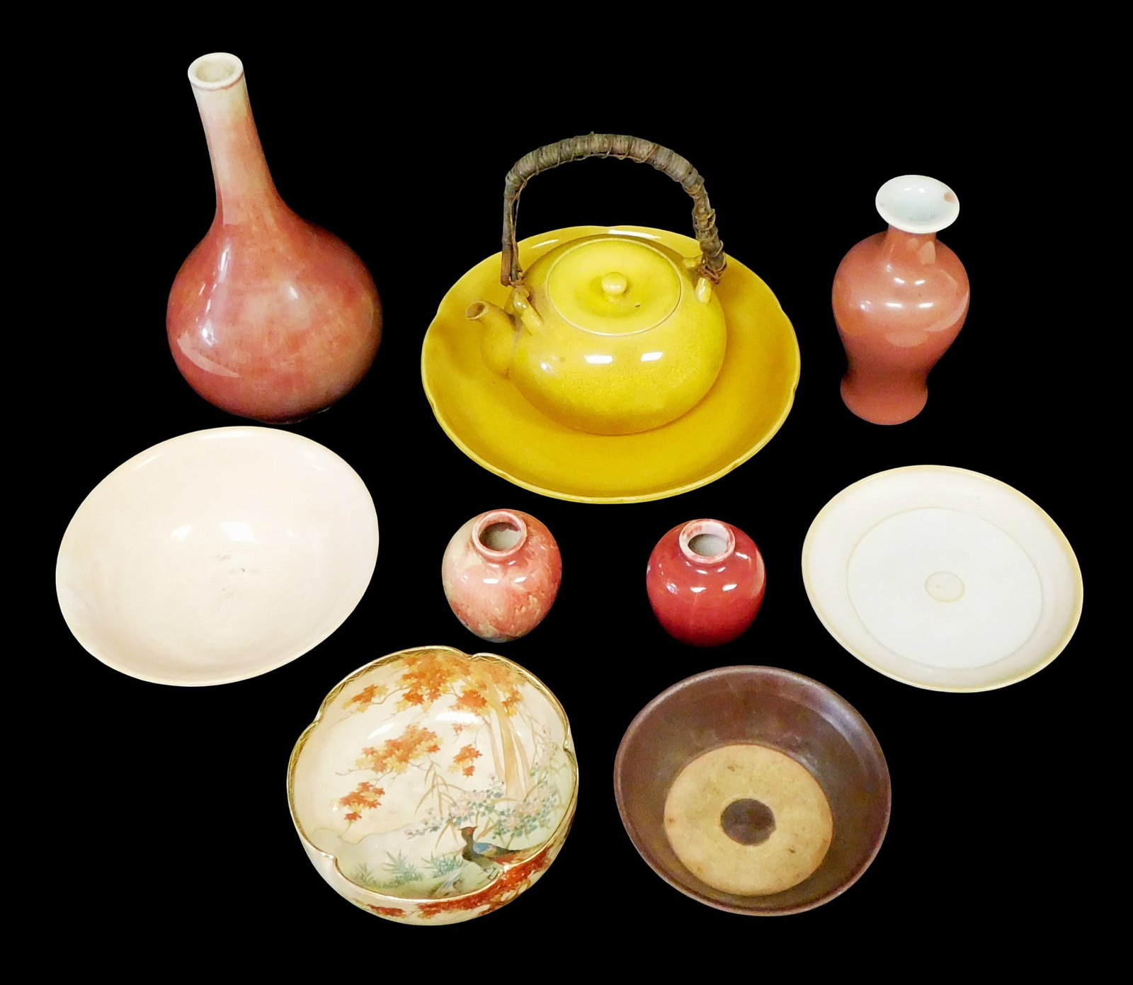 ASIAN: Asian decorative ceramics and porcelain, ten pieces, 19th-20th C., details include: 'lá (1 of 3)