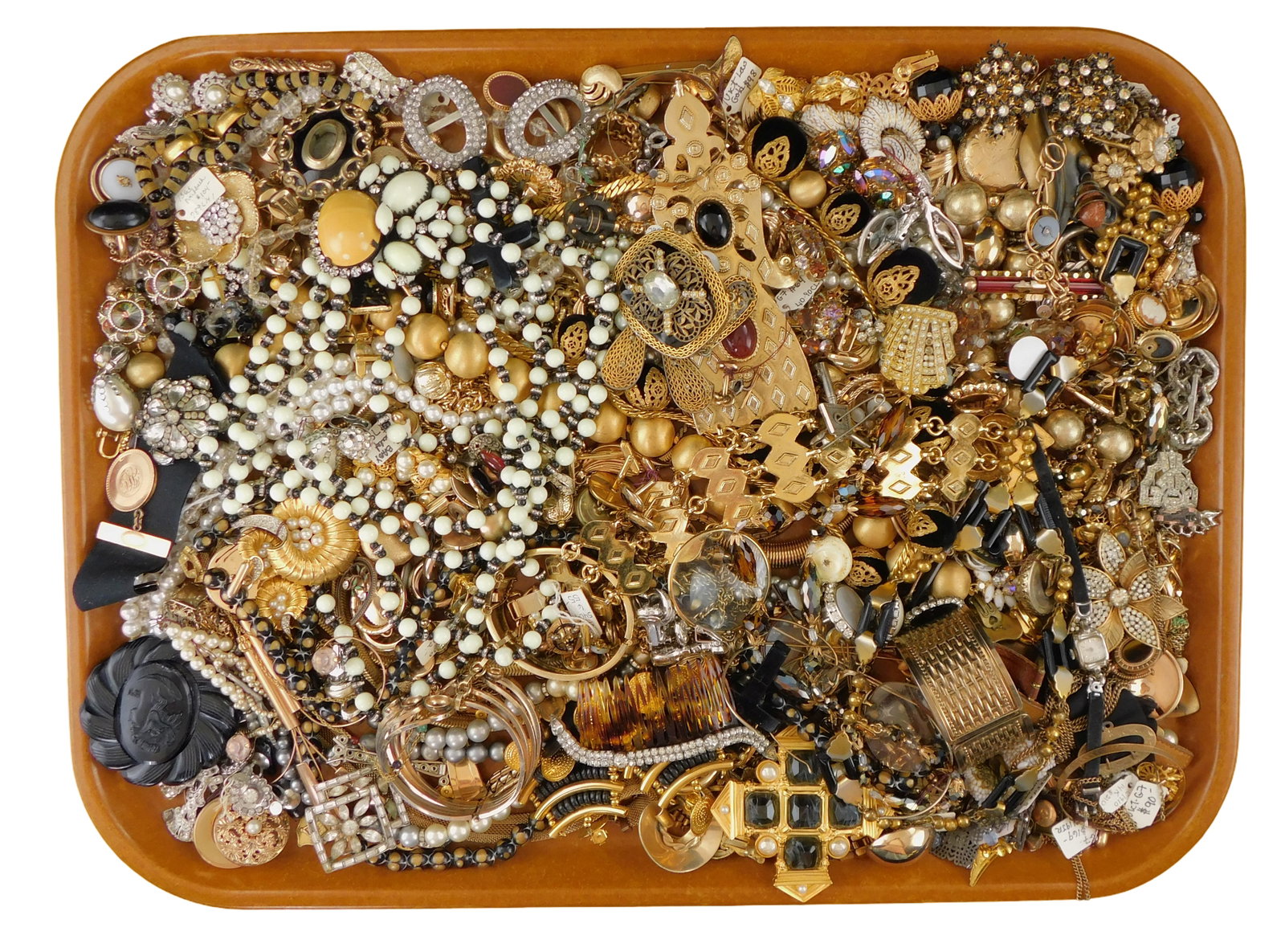 COSTUME JEWELRY: Weiss, Trifari, Coro, Napier, Vendome, Sorelli, Jomaz, etc., 70+ pieces, many: COSTUME JEWELRY: Weiss, Trifari, Coro, Napier, Vendome, Sorelli, Jomaz, etc., 70+ pieces, many vintage and/or signed, items of interest include: Napier statement necklace of large brushed gold tone be