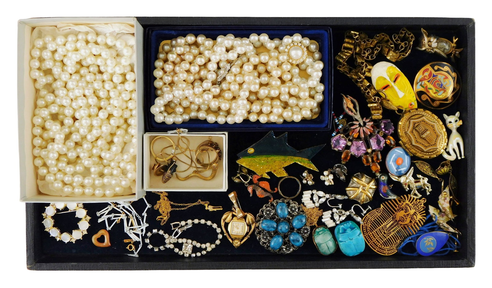 COSTUME JEWELRY: 35+ Pieces of vintage necklaces, rings, brooches, earrings, etc., materials include: COSTUME JEWELRY: 35+ Pieces of vintage necklaces, rings, brooches, earrings, etc., materials include enamel, hardstone, rhinestone, pearl type strands, faux stones resembling diamonds, amethyst, turqu