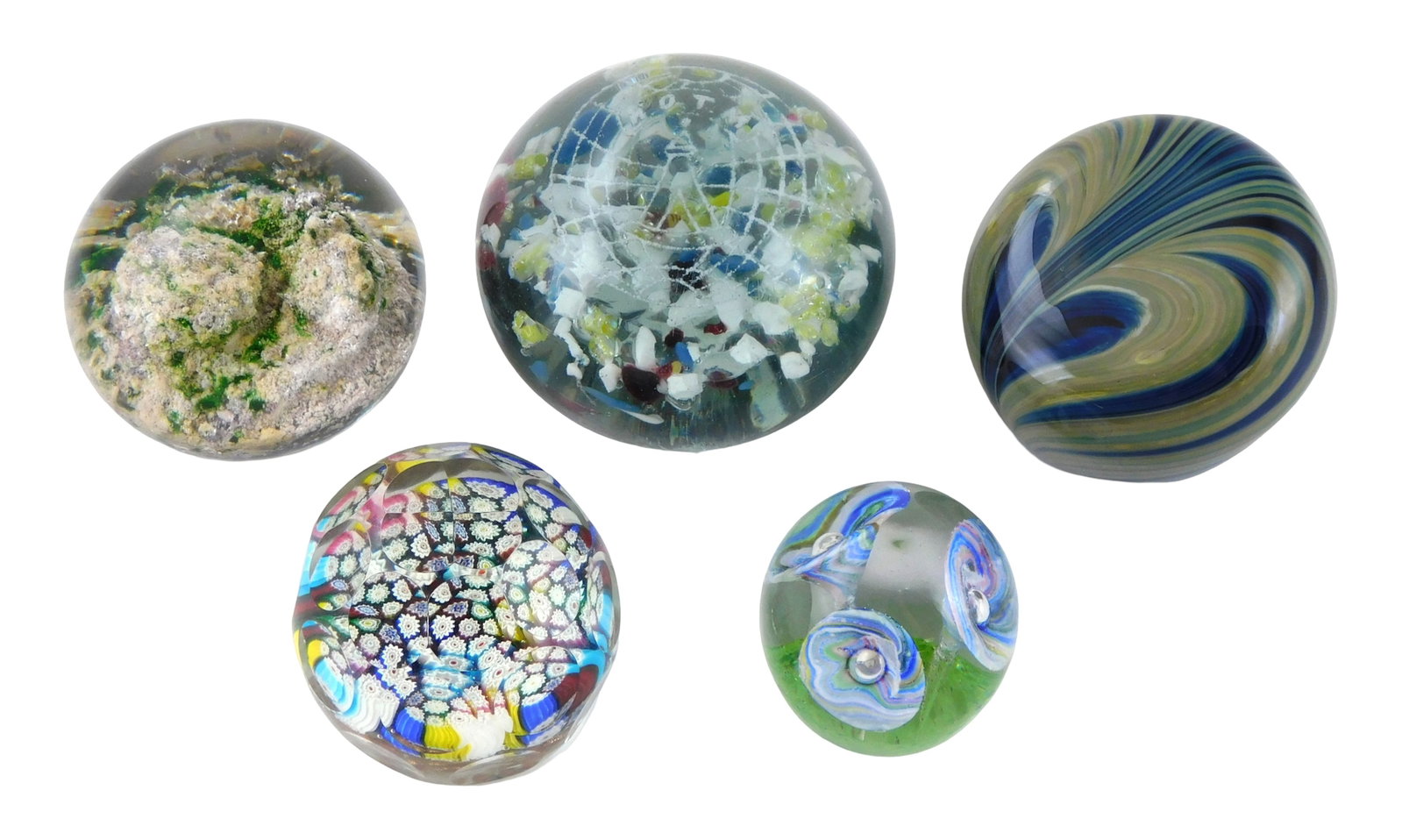 ART GLASS: Baccarat, Engebretson, etc., five paperweights, 19th - 20th C., details include: Baccarat (1 of 4)